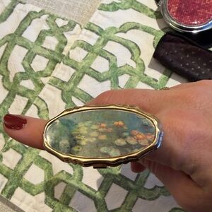 Luxurious Gold Compact mirror